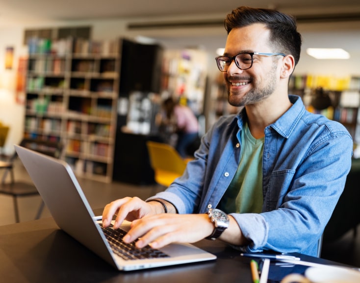 ¿Cómo equilibrar el trabajo a tiempo parcial con los estudios universitarios?